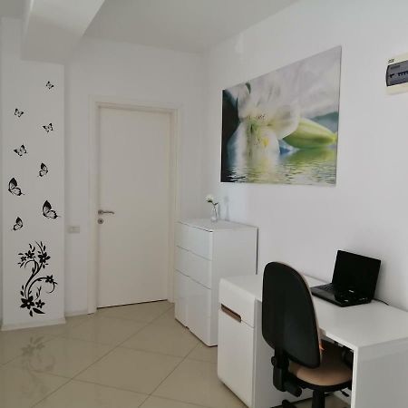 Apartament Negru Voda Pitesti Ngoại thất bức ảnh